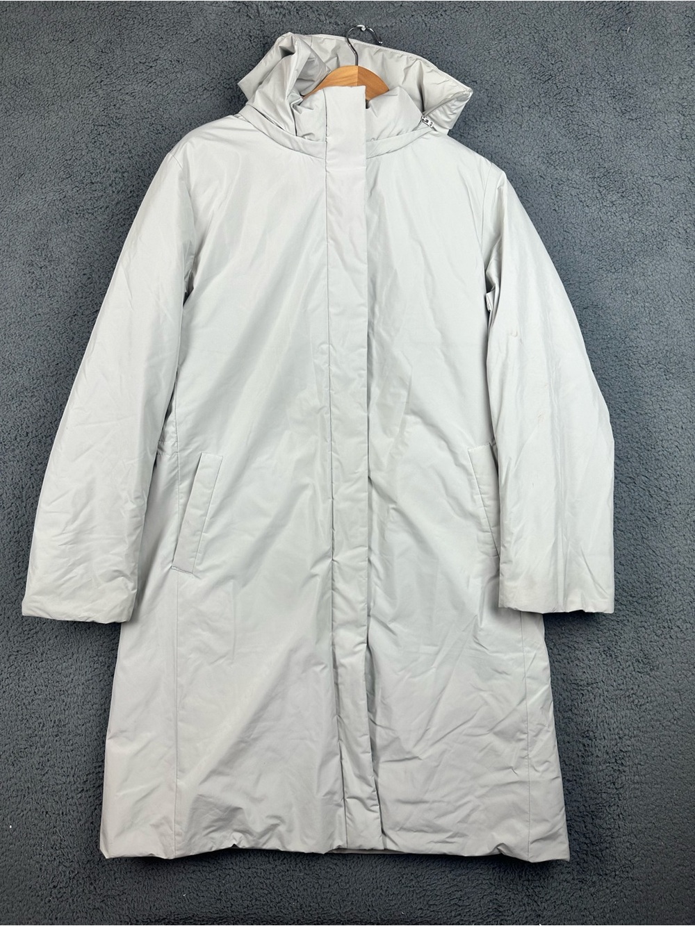 Uniqlo Hybrid Down Hooded Coat Womens Large Light Gray Long Parka 212-429461